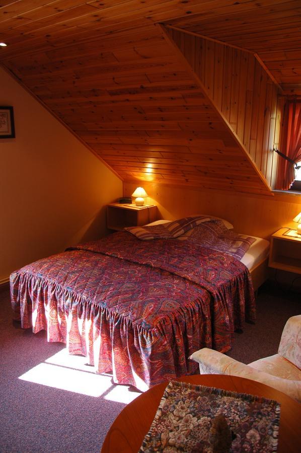 Hotel Rittersprung Ouren Kültér fotó